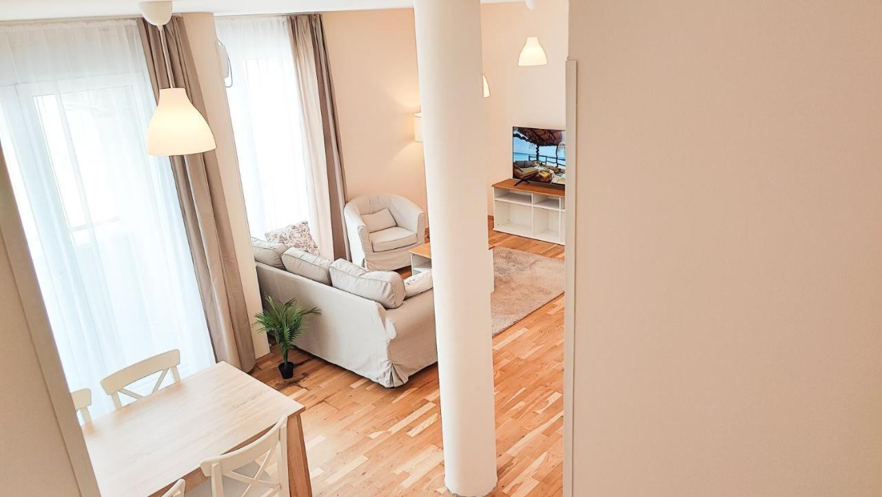 Filinhome Papa Suite 5 Novi Sad Exteriör bild